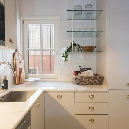 Apartment Mouzinho Luxury 3br Flat L 5 Min Walk To Ribeira By Lovelystay Porto