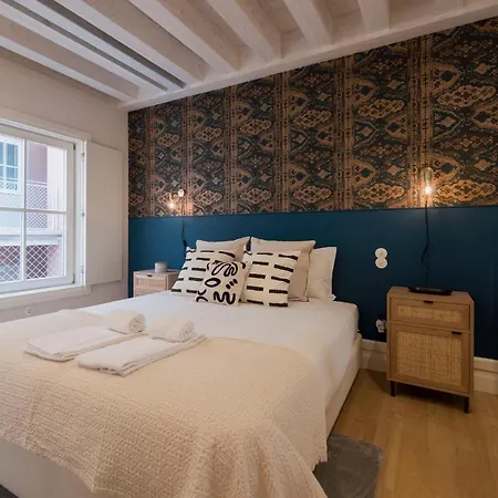 Apartment Mouzinho Luxury 3br Flat L 5 Min Walk To Ribeira By Lovelystay